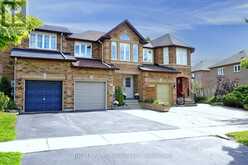 9 AURAGLEN STREET | Richmond Hill Ontario | Slide Image Two