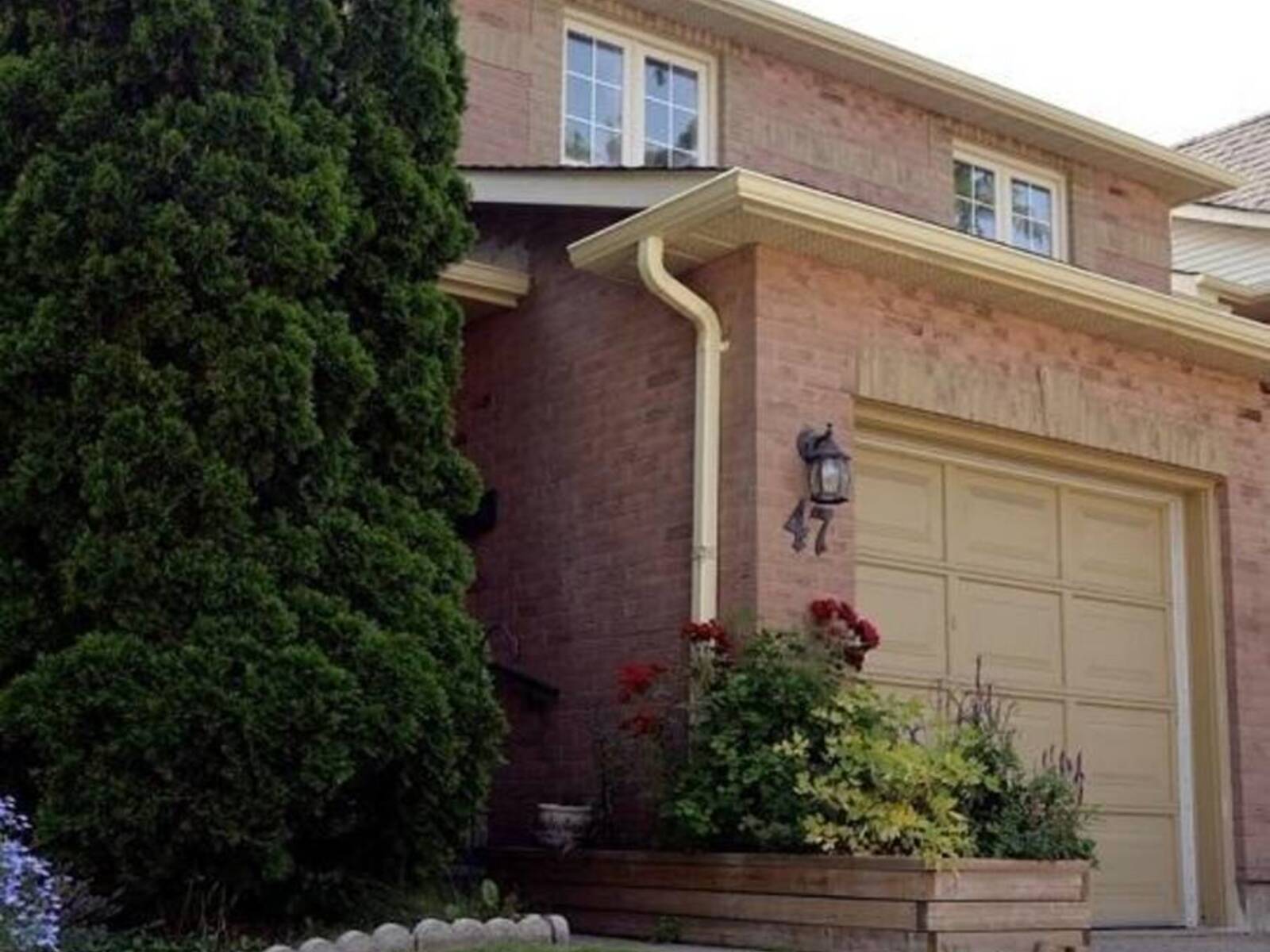 35 CEREMONIAL DRIVE, Mississauga, Ontario L5R 3G6