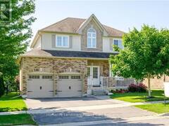 553 CARRIAGE LANE Peterborough Ontario, L9L 0A6