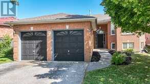 271 COLLEGIATE DRIVE | Orillia Ontario | Slide Image One