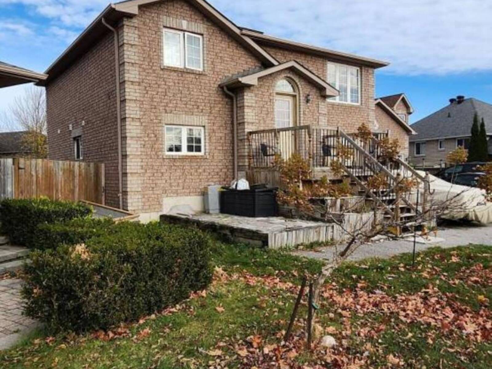 60 AMBLER BAY, Barrie, Ontario L4M 7A6