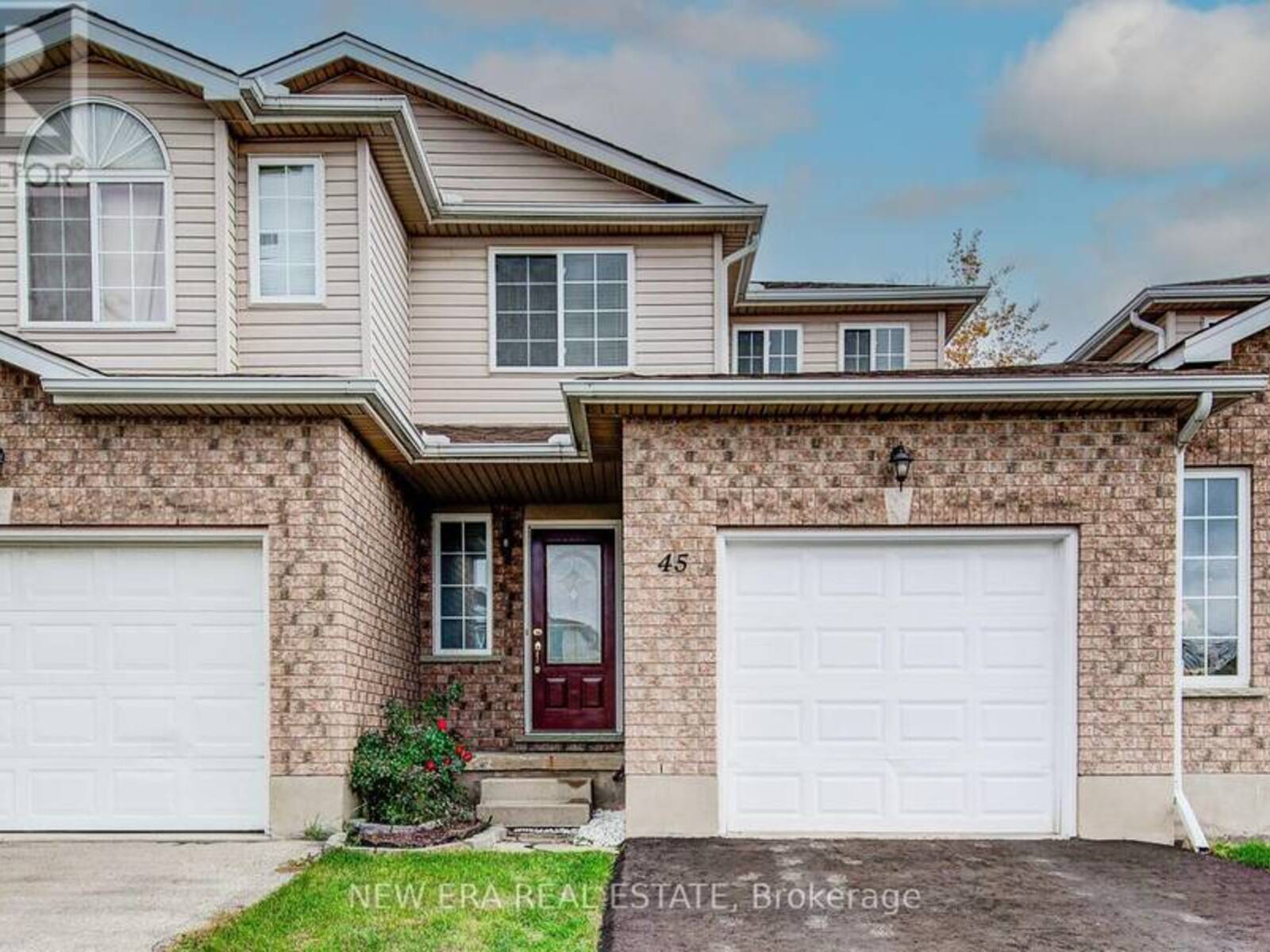 45 CRITCHER AVENUE, Cambridge, Ontario N1T 2C5