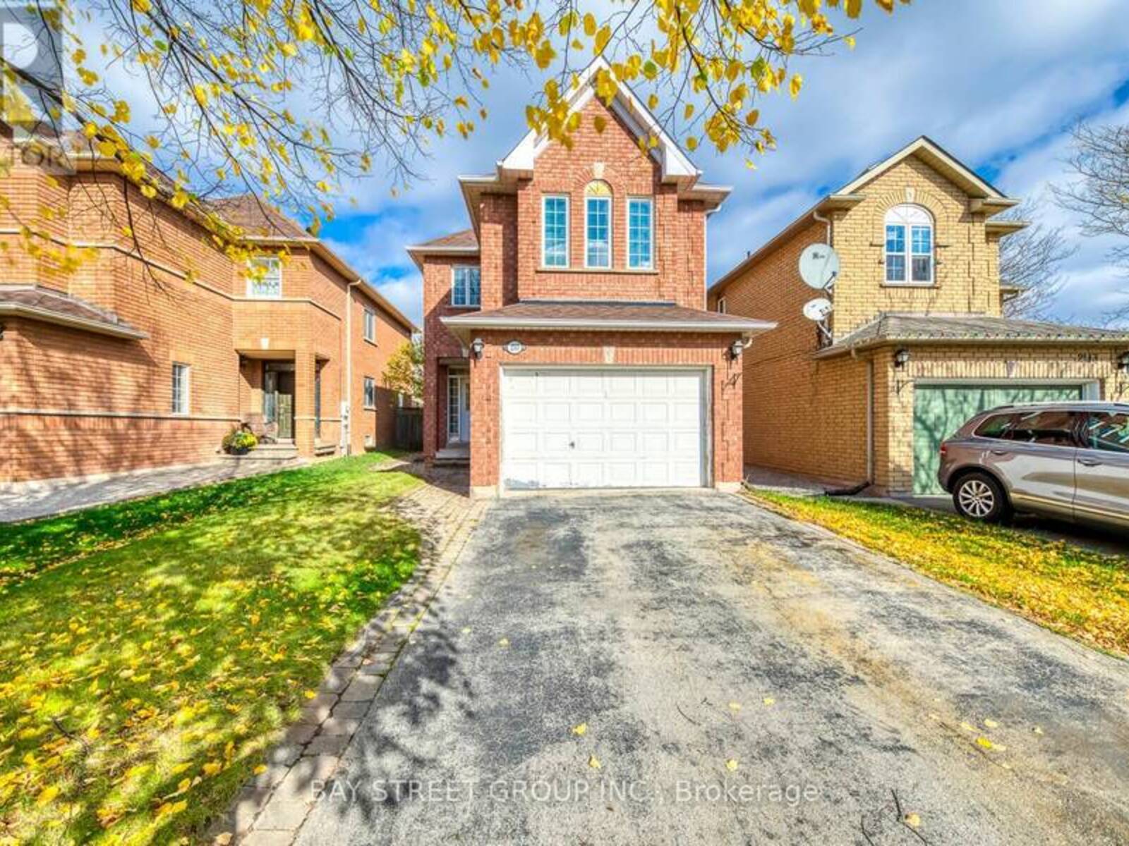 2117 GLENFIELD ROAD, Oakville, Ontario L6M 3S4