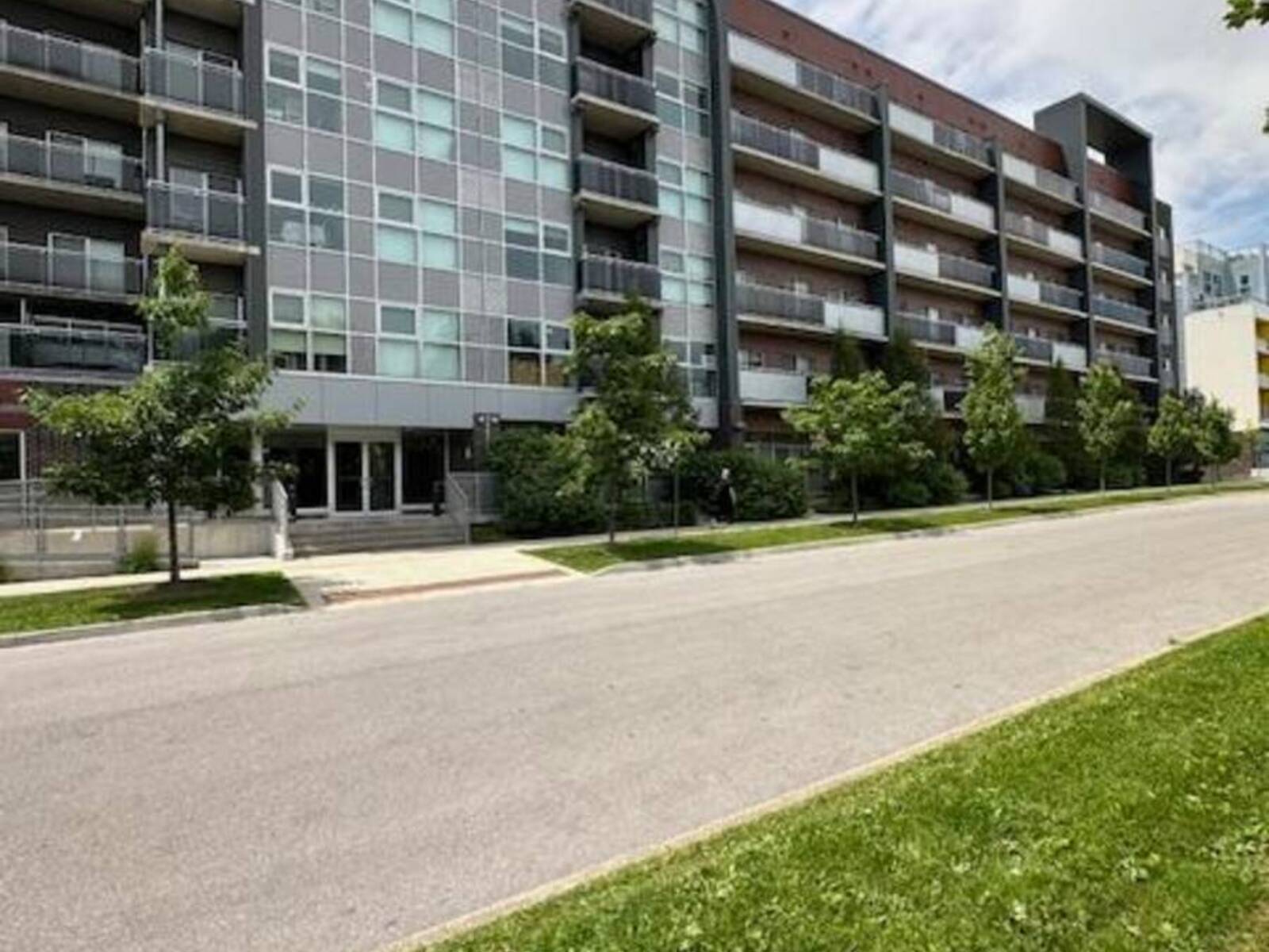 626 - 251 HEMLOCK STREET, Waterloo, Ontario N2L 3R4