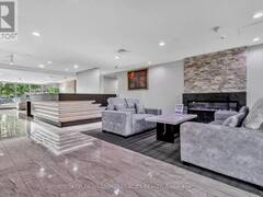 1701 - 145 HILLCREST AVENUE Mississauga Ontario, L5B 3Z1