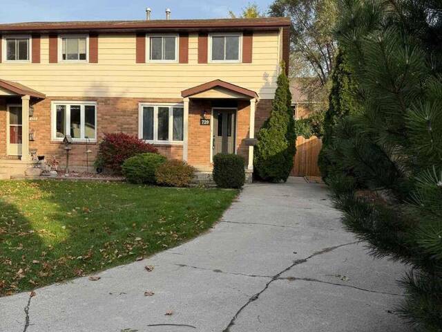 720 HILLARY STREET Sarnia Ontario, N7T 7T8