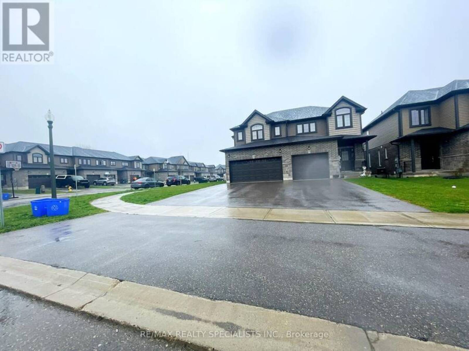 169 LINKS CRESCENT, Woodstock, Ontario N4T 0E7