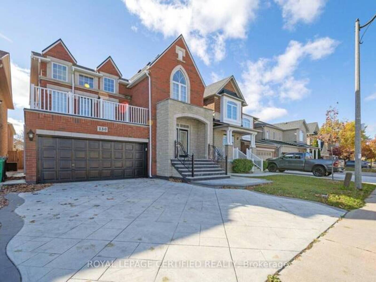 130 EDENBROOK HILL DRIVE, Brampton, Ontario L7A 2R3