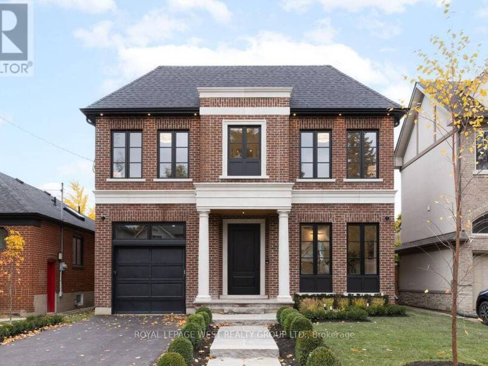 21 KIRK BRADDEN ROAD W, Toronto, Ontario M8Y 2G1