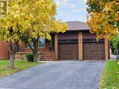 32 WINDSOR ROAD Toronto Ontario, M9R 3G4