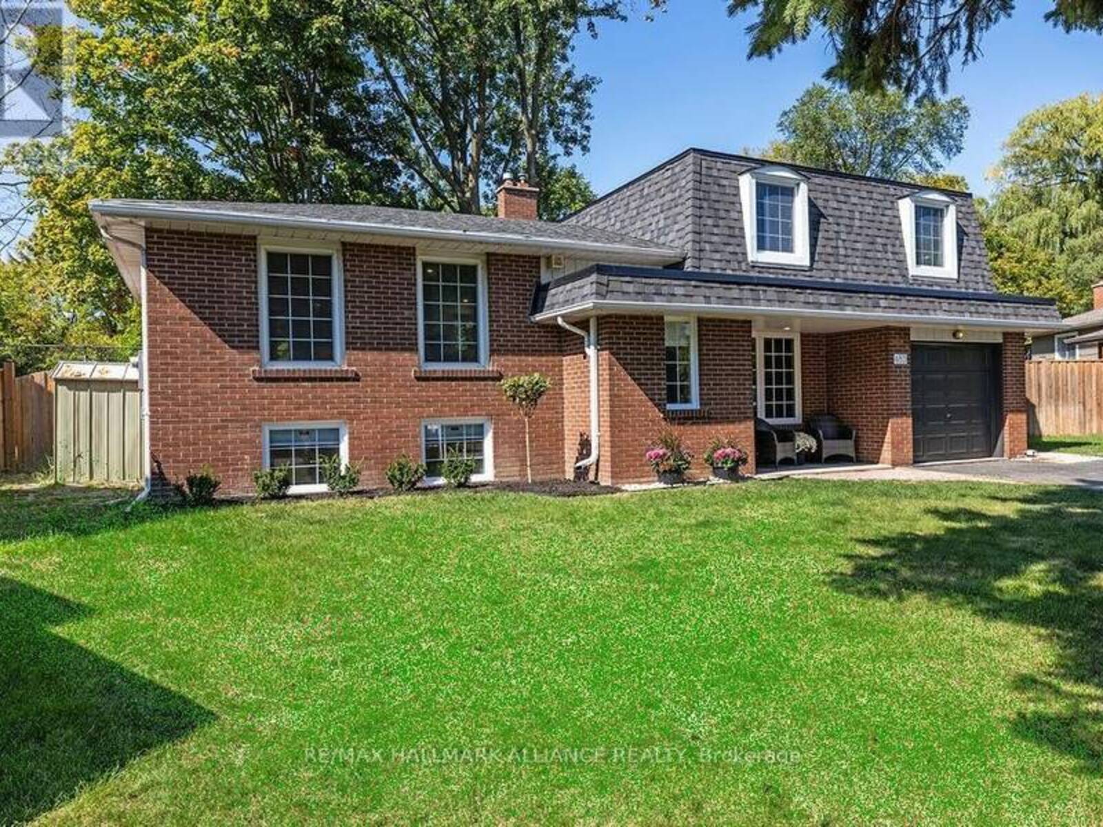 483 CAESAR AVENUE, Oakville, Ontario L6J 3Z1