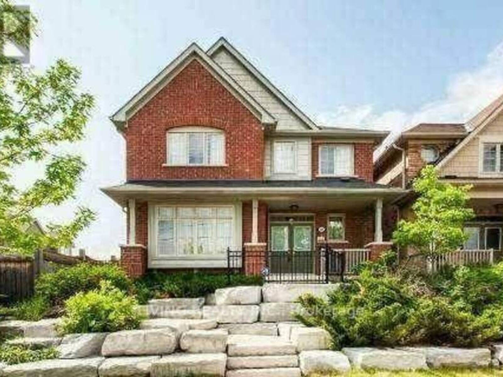 100 THOMAS STREET, Mississauga, Ontario L5M 1Y8