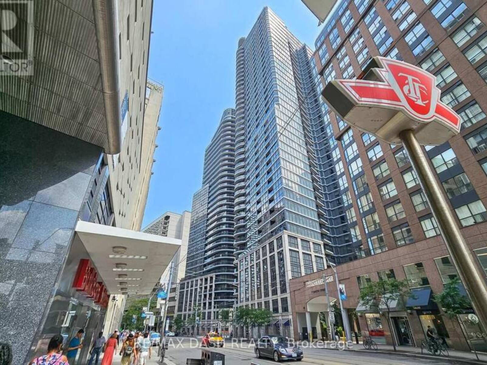 2010 - 25 CARLTON STREET, Toronto, Ontario M5B 1L3