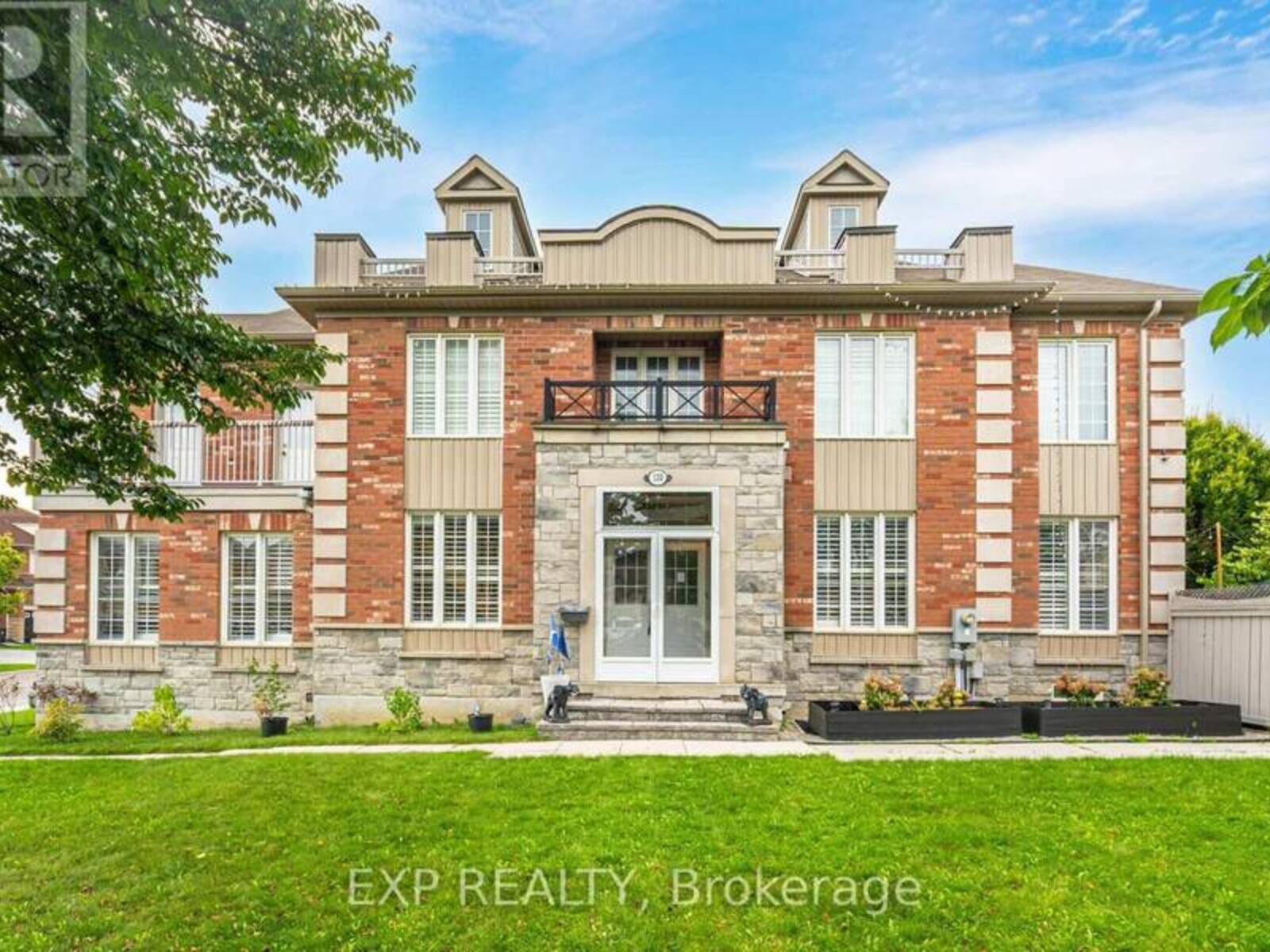 120 FRED YOUNG DRIVE, Toronto, Ontario M3L 0A5