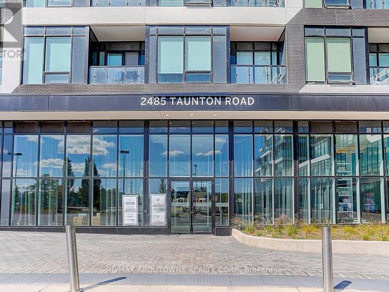 624 - 2485 TAUNTON ROAD, Oakville, Ontario L6H 0G3