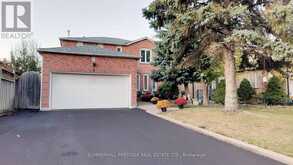 6 GURR CRESCENT | Ajax Ontario | Slide Image One