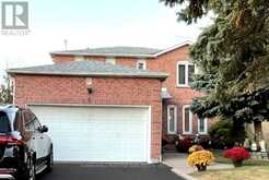 6 GURR CRESCENT | Ajax Ontario | Slide Image Two