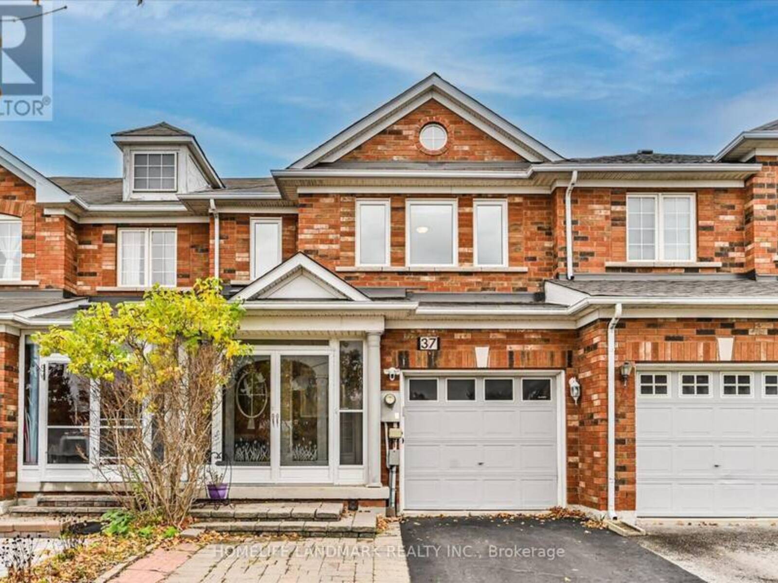 37 MATTEO DAVID DRIVE, Richmond Hill, Ontario L4S 2T1