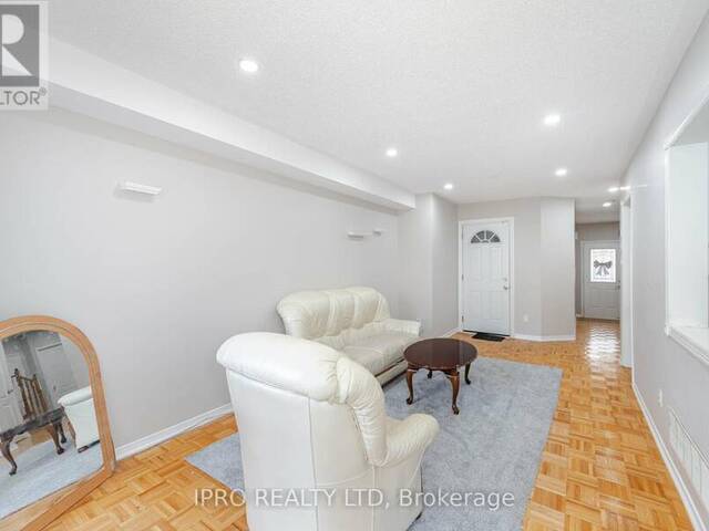 18 MONACO COURT Brampton Ontario, L7A 1X4