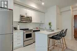 415 - 509 DUNDAS STREET W | Oakville Ontario | Slide Image Thirteen