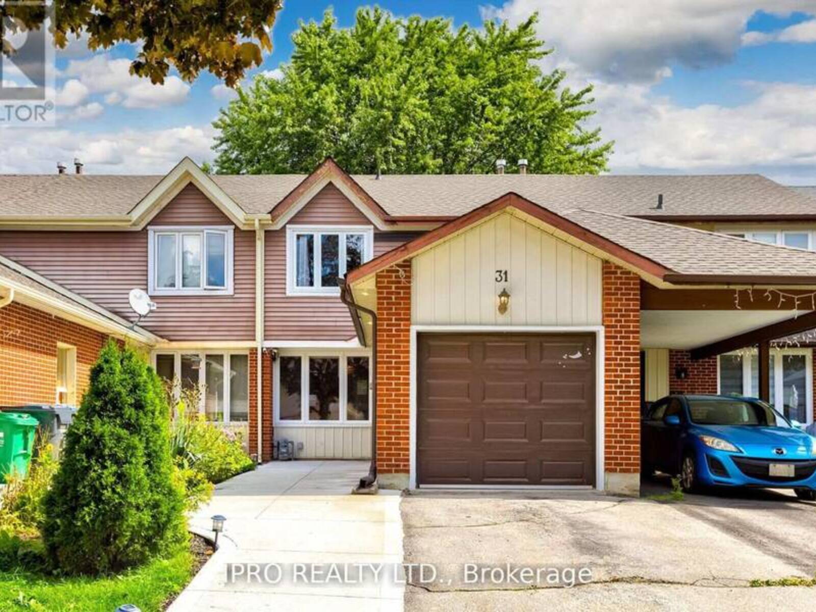 31 BARRINGTON CRESCENT, Brampton, Ontario L6Z 1N2