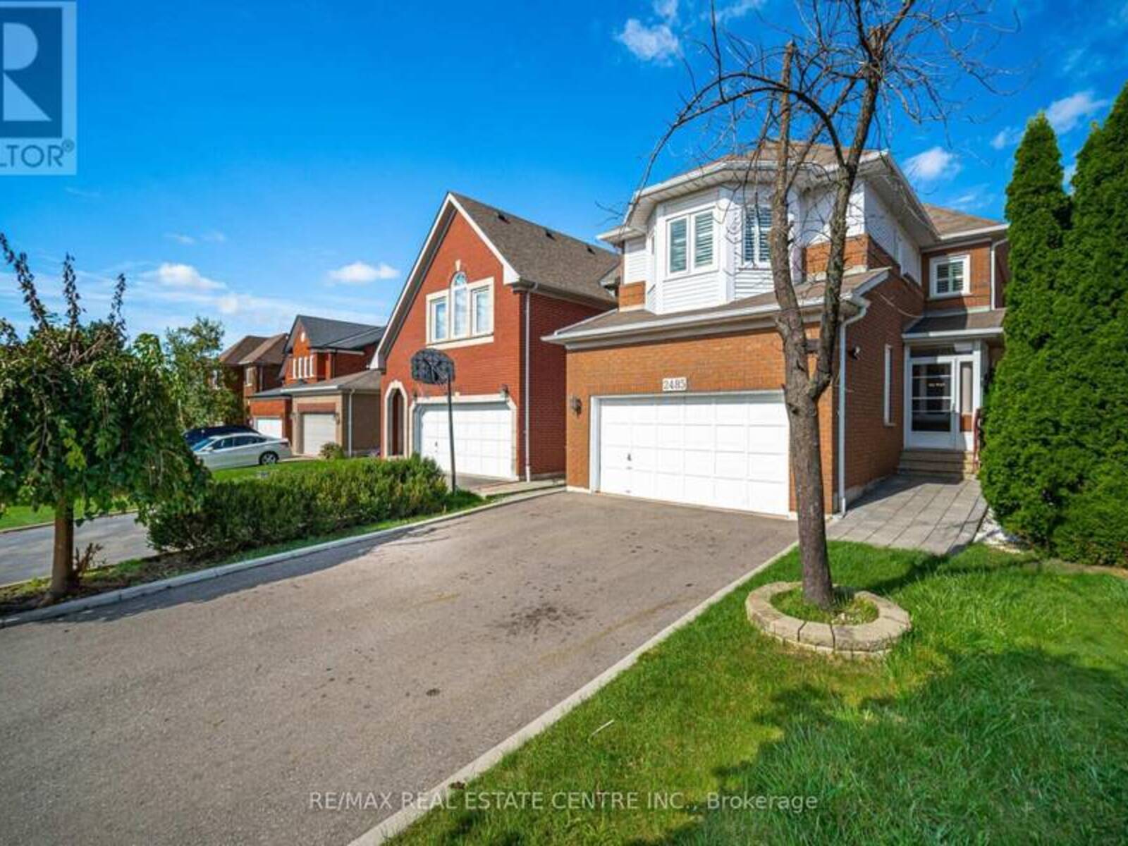 2485 STRATHMORE CRESCENT, Mississauga, Ontario L5M 5K9