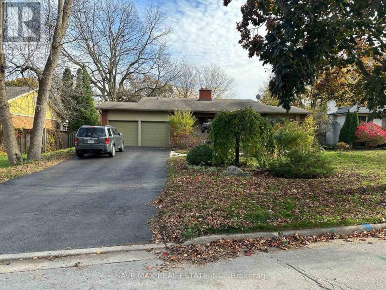 1448 WILLOWDOWN ROAD, Oakville, Ontario L6L 1X3