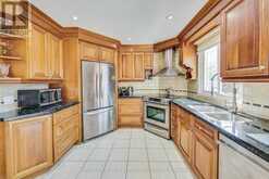 226 POOLE DRIVE | Oakville Ontario | Slide Image Nine