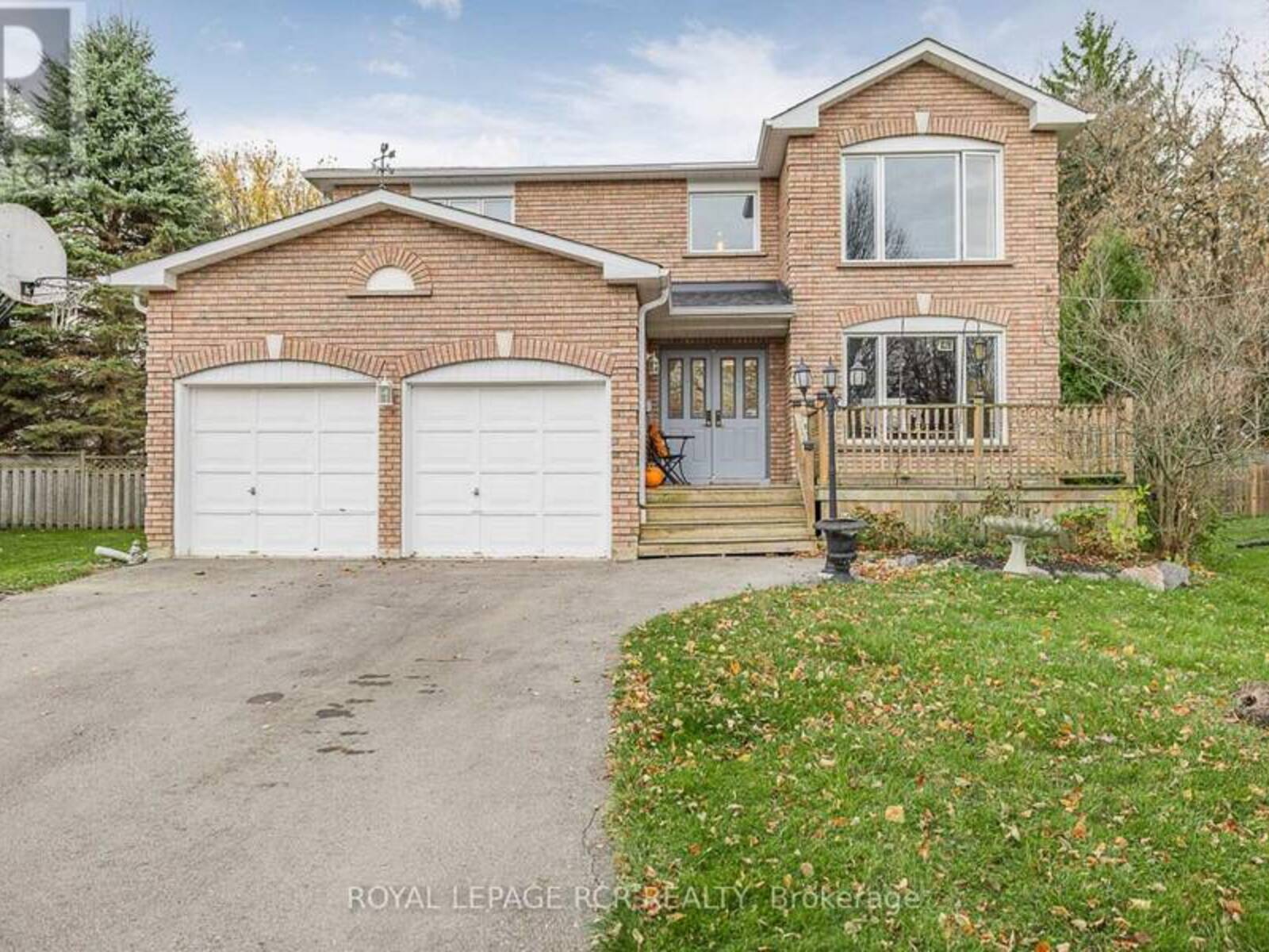 31 CADY COURT, Aurora, Ontario L4G 6S1