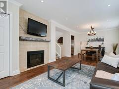 5 - 36 YORKMINSTER ROAD Toronto Ontario, M2P 2A4