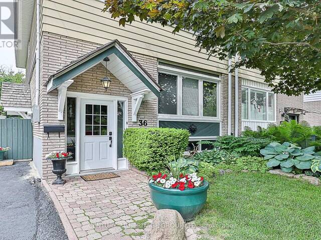 36 HILLVIEW DRIVE Newmarket Ontario, L3Y 4H9