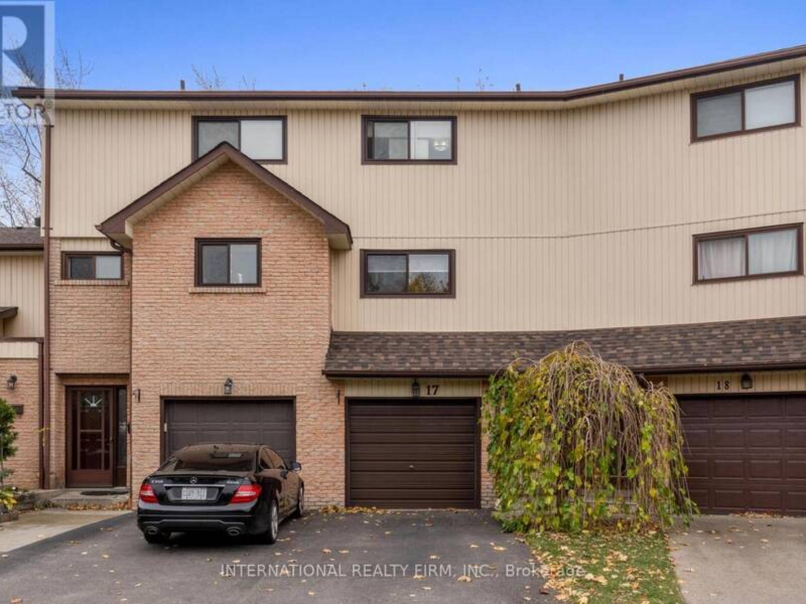 17 - 17 DAWSON CRESCENT, Brampton, Ontario L6V 3M5