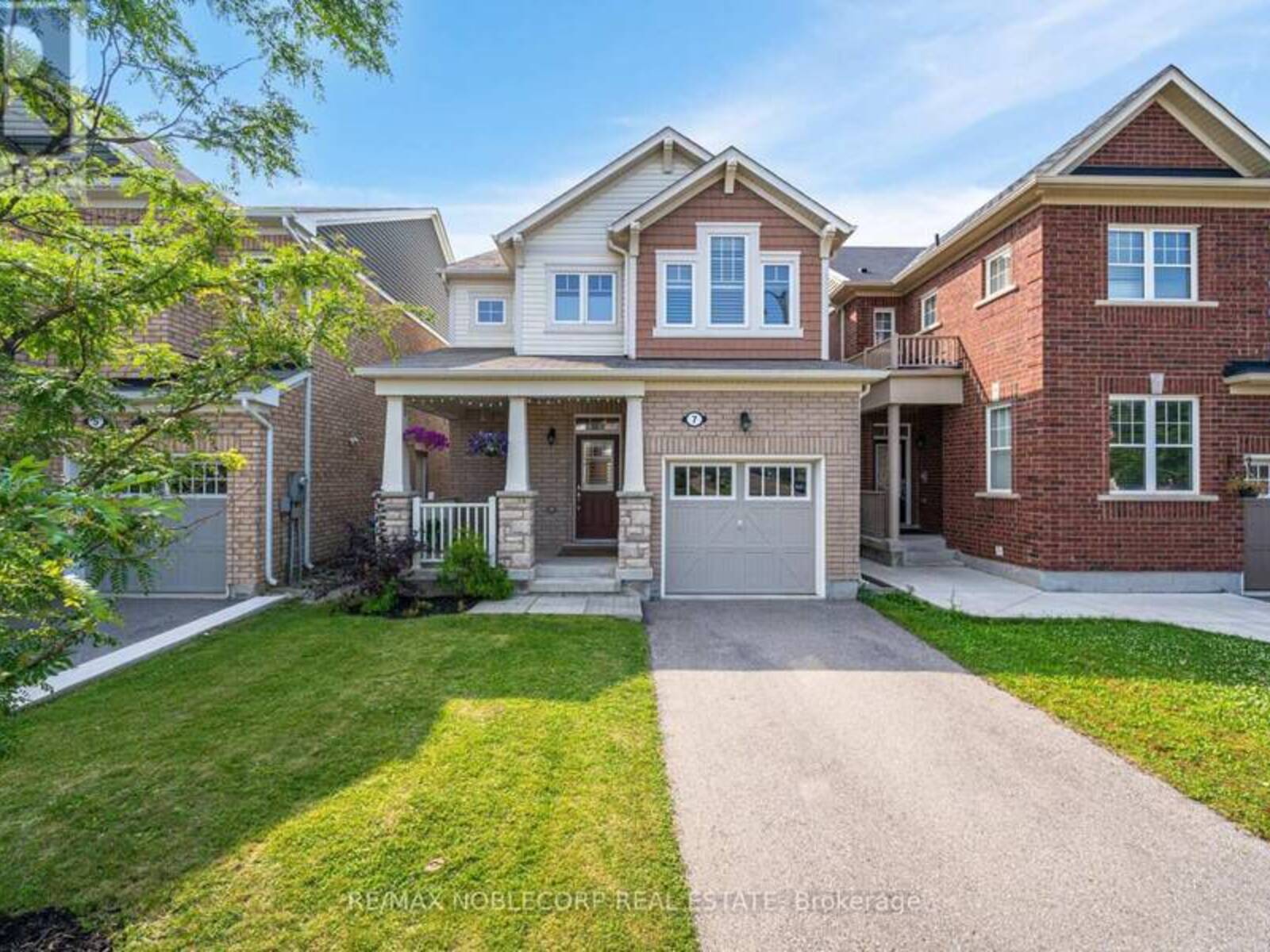 7 GILTSPUR ROAD, Brampton, Ontario L7A 0Y9