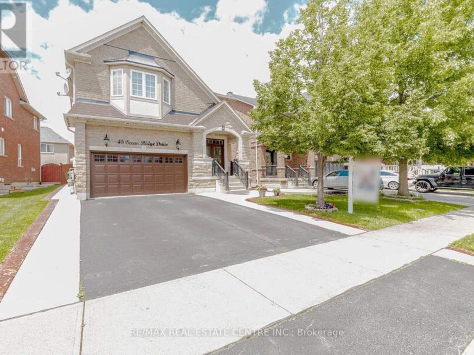 46 OCEAN RIDGE DRIVE, Brampton, Ontario L6R 3K5