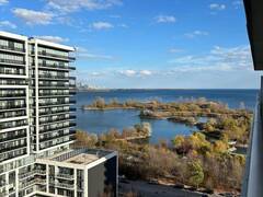 1208 - 33 SHORE BREEZE DRIVE E Toronto Ontario, M8V 0G1