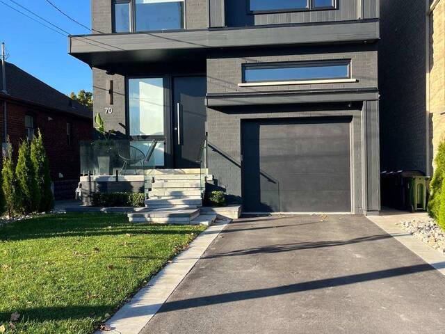 70 CHAMBERLAIN AVENUE Toronto Ontario, M6E 4K1