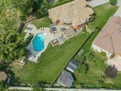 9 GARDEN WOOD AVENUE Caledon Ontario, L7C 1A9