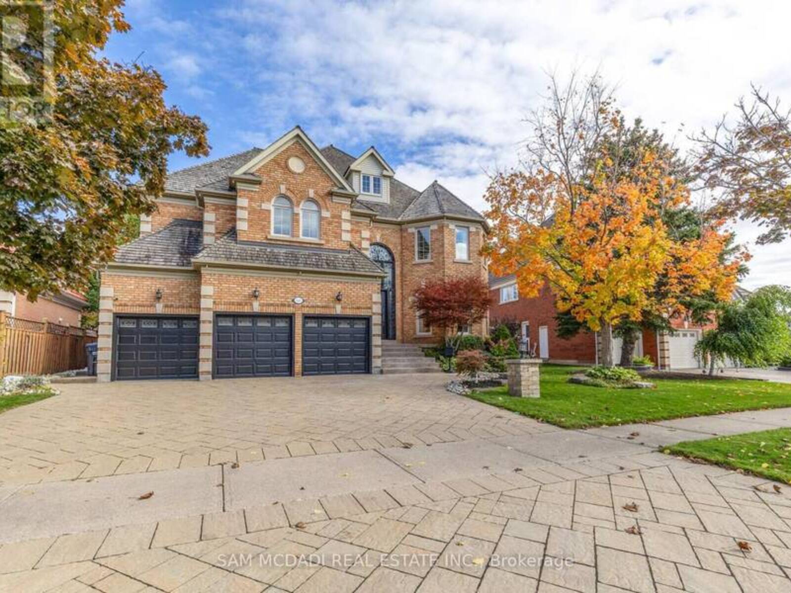 5133 FOREST HILL DRIVE, Mississauga, Ontario L5M 5A3