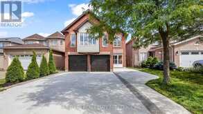 38 PEBBLESTONE CIRCLE | Brampton Ontario | Slide Image One