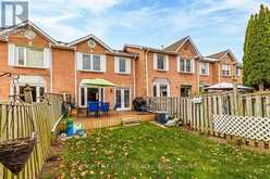 41 STEEPLEVIEW CRESCENT | Richmond Hill Ontario | Slide Image Thirty