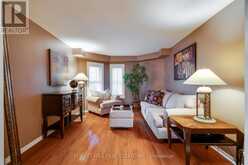 63 DAWLISH AVENUE | Aurora Ontario | Slide Image Nine