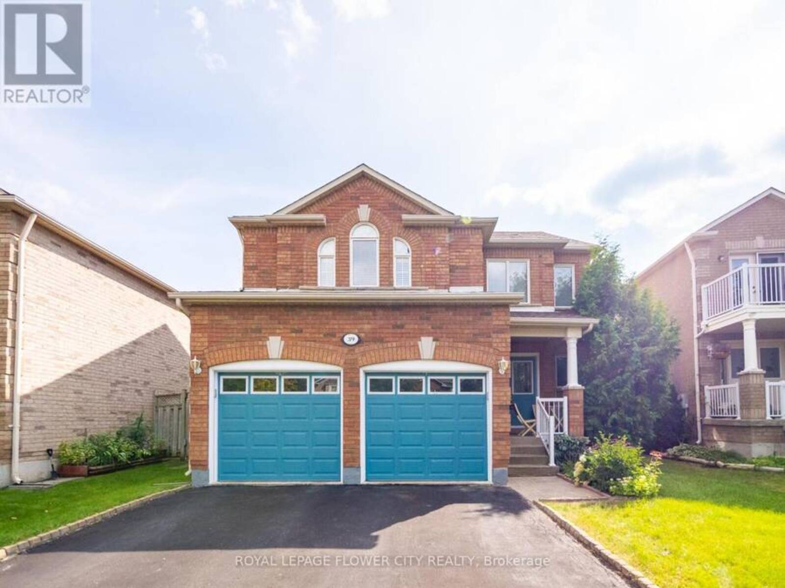 39 PERTOSA DRIVE, Brampton, Ontario L6X 4W7