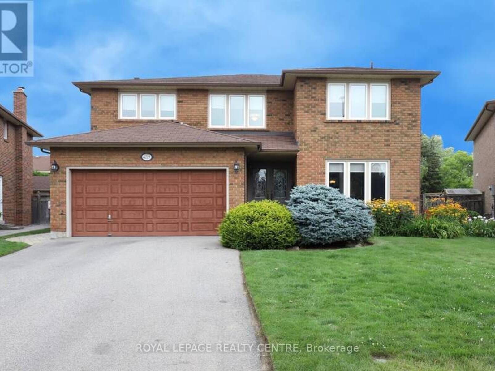 4229 CAPILANO COURT, Mississauga, Ontario L4W 4H9