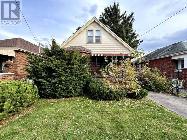 41 CAMERON AVENUE S Hamilton Ontario, L8K 2X1