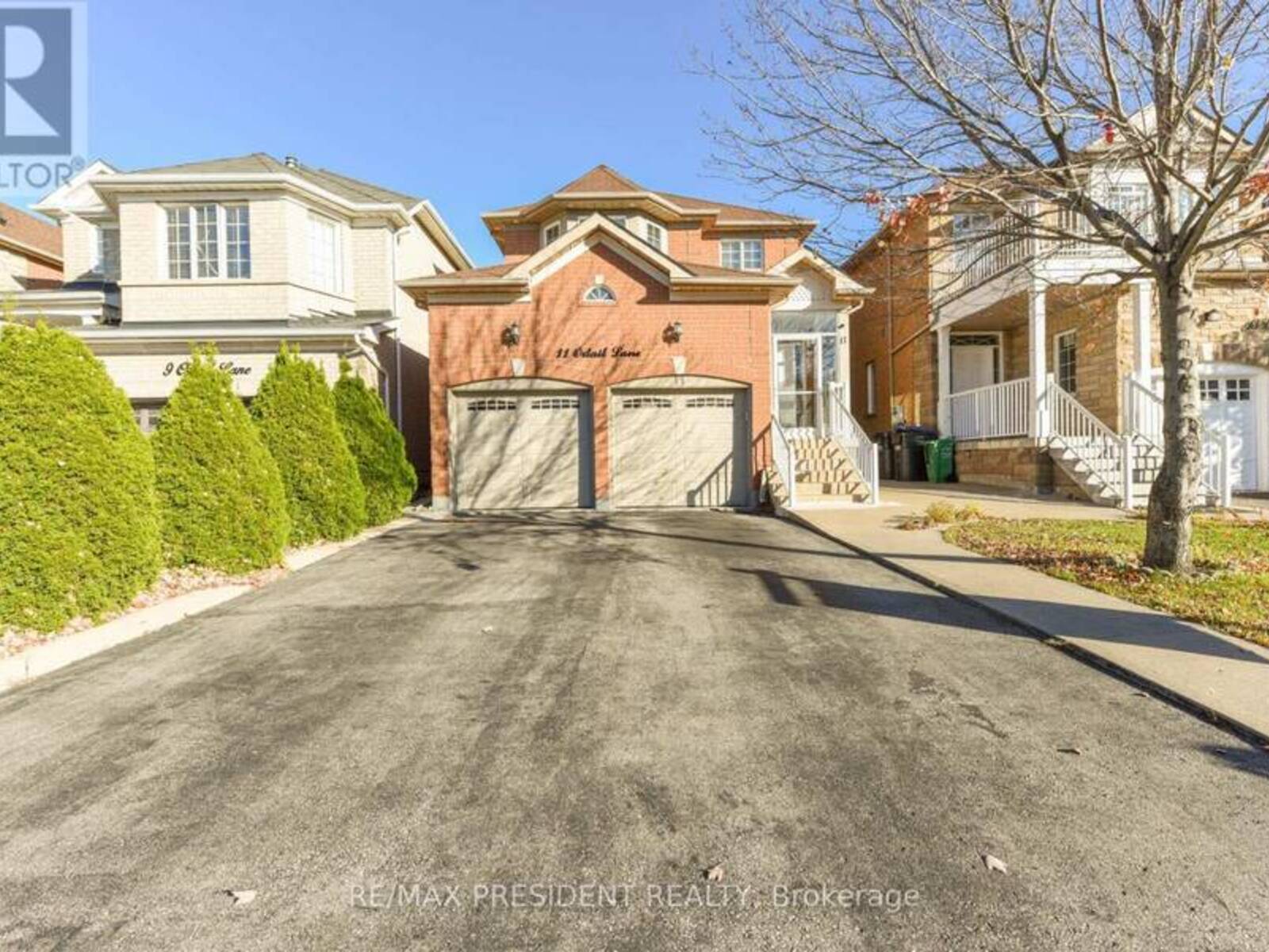 11 OXTAIL LANE, Brampton, Ontario L6X 5E2