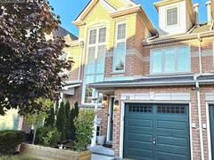 33 - 455 APACHE COURT Mississauga Ontario, L4Z 3W8