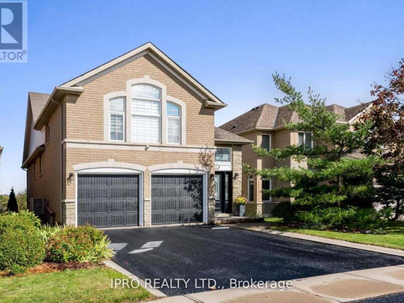 37 SUMMER VALLEY DRIVE, Brampton, Ontario L6Z 4V3