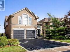 37 SUMMER VALLEY DRIVE Brampton Ontario, L6Z 4V3