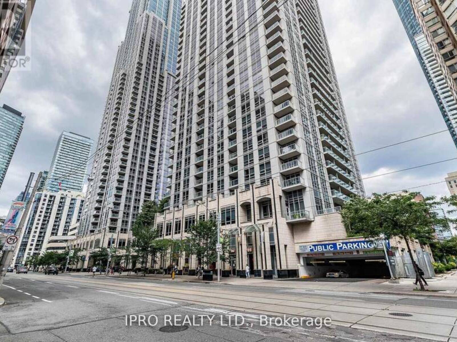 2401 - 761 BAY STREET, Toronto, Ontario M5C 2R2