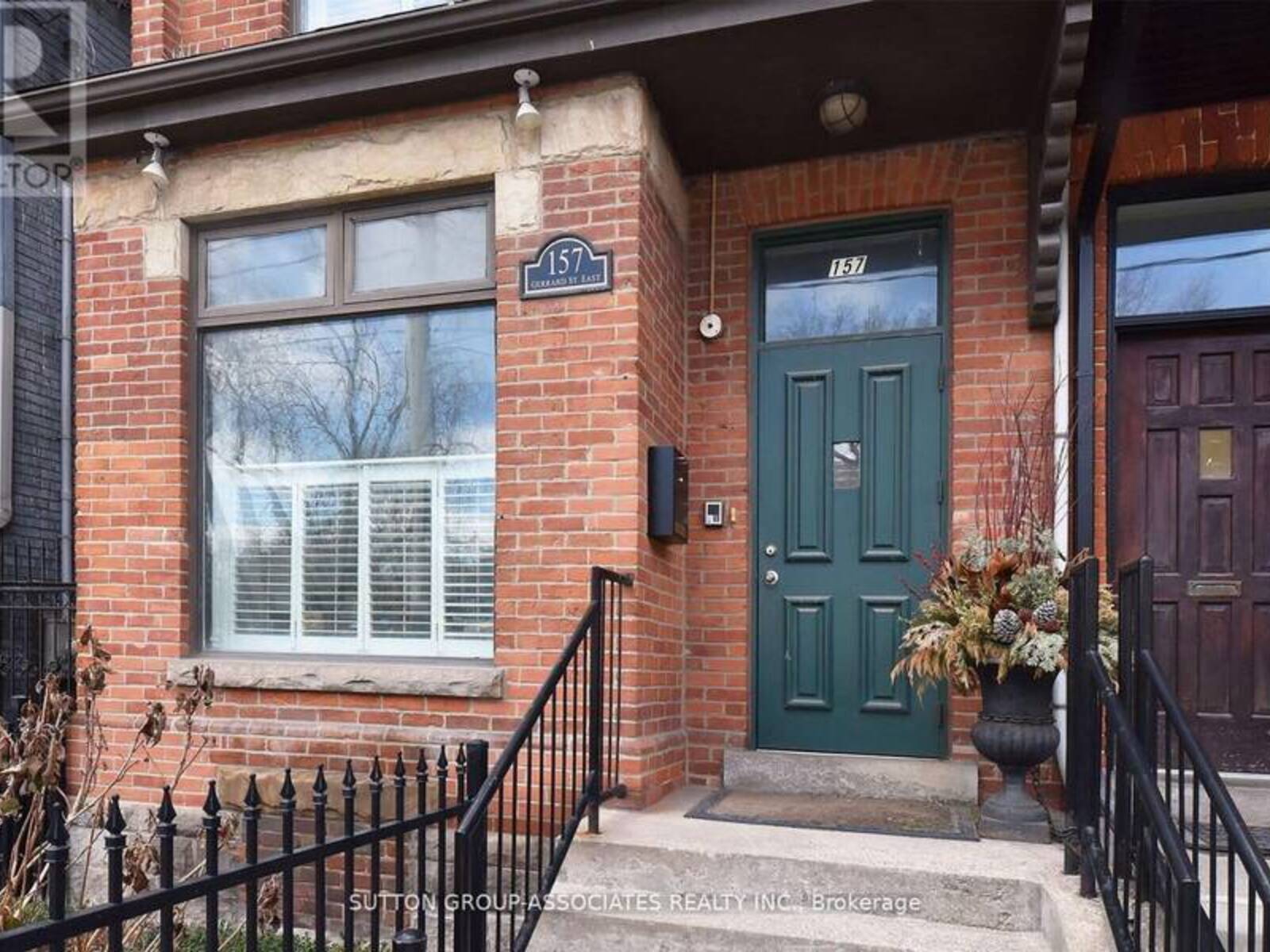 157 GERRARD STREET E, Toronto, Ontario M5A 2E4